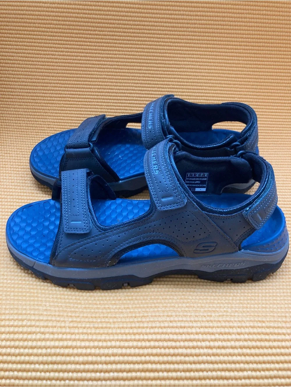 Skechers Tresman Men's Gray and Blue Outdoor Strap Sandals Size 9
